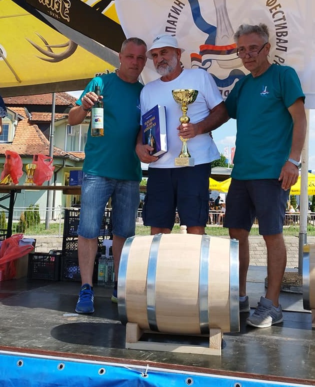 Macedonia Rakia First Rakija Producer from Japanese Apples in Macedonia - Kajak.mk